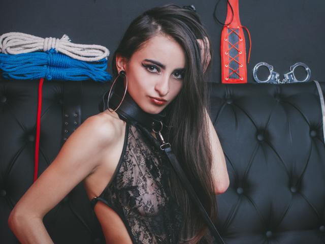 LilithMorningst - chat online hard with this reddish-brown hair Dominatrix 