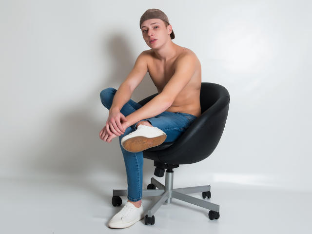 MikeDecker - Sexe cam en vivo - 6873454