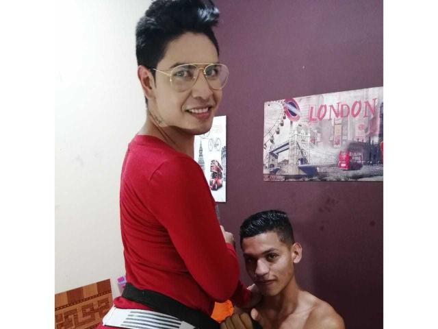 AxelWithAdam - Show xXx with this latin american Boys couple 