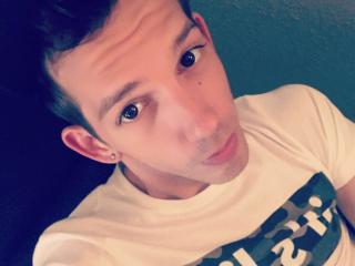 SkinnyHard - Sexe cam en vivo - 6885284