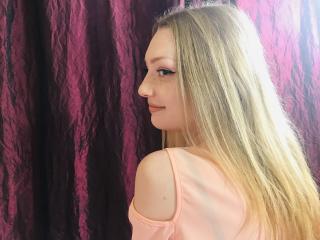 PandoraBrooks - online chat hard with a European X teen 18+ 