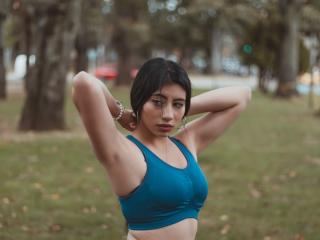 MiaNeville - online show nude with a latin american Hard college hottie 