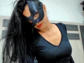 XBelleEva - Web cam sexy with a well built Porn young and sexy lady 
