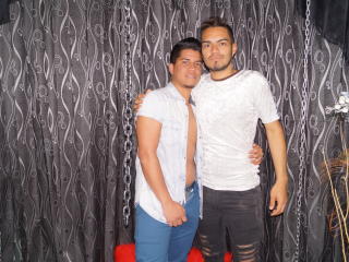 StevenYCristian - Chat nude with this Homo couple 