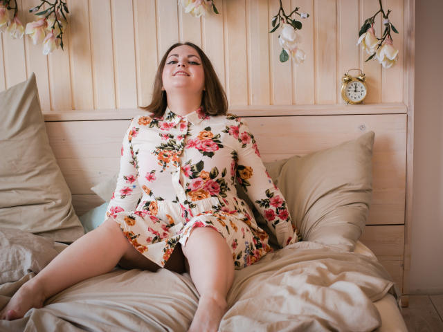 JulietSummer - פורנו בשידור חי ומצלמת סקס - 6922203