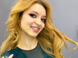 LilLisaN - Live sex cam - 6927253