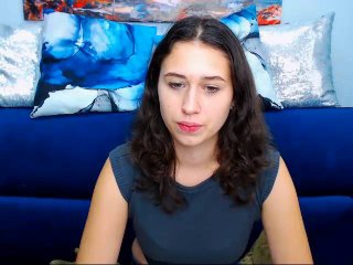 CristallShy - Chat live sexy with a regular melon X college hottie 