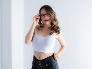 MeganLee - Chat sexy with a latin american Exciting young and sexy lady 