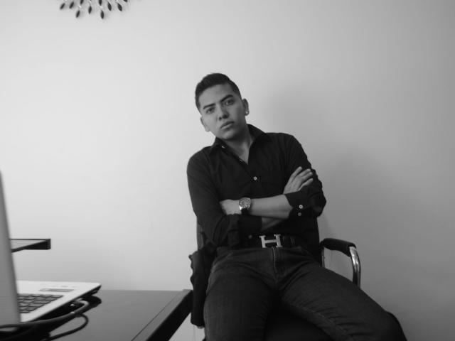 MichaelFoss - Live sex cam - 6955344