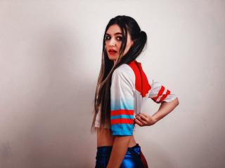 AdelineElectra - Chat xXx with a fit physique Nude 18+ teen woman 