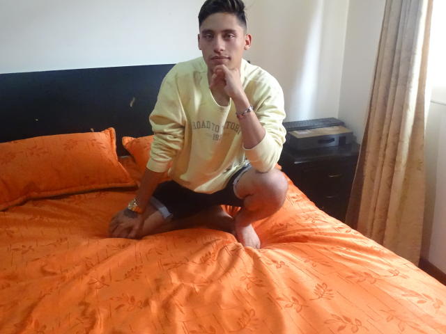 Ahroonslin - сексуальная веб-камера в реальном времени - 6958624