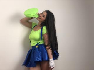 RileyHorny - Webcam live porn with this latin Exciting young lady 