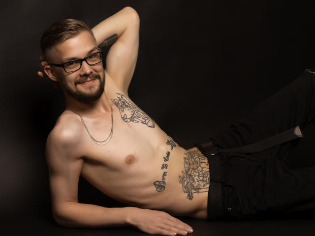 ExcitingSteve - Chat sexy with this ordinary body shape Gays 