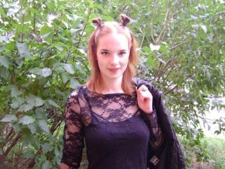 AmelieyQueen - online show x with a shaved intimate parts Nude 18+ teen woman 