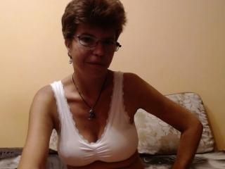 SweetBird - Chat cam sexy with this Hot lady 