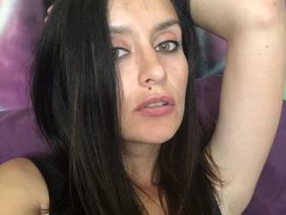 BelleSue - Web cam porn with this X young lady with large ta tas 
