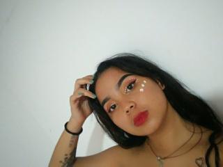 KhissaLove - Chat cam hot with this Hard teen 18+ with giant jugs 