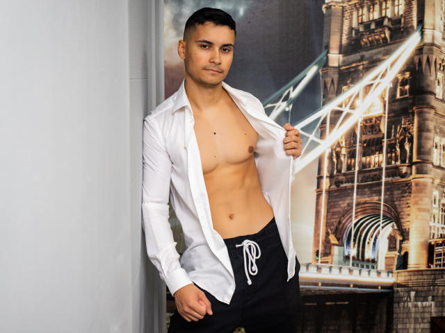 MattMalone - Live Sex Cam - 7006944
