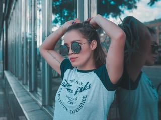 AnnieRobertss - Live exciting with a average body X girl 