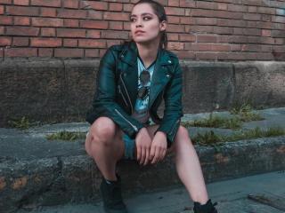 AnnieRobertss - chat online sexy with this russet hair Hot teen 18+ 