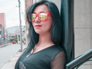 ClariseHall - Chat cam hot with a shaved vagina Hot girl 