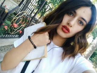 CamillaUlove - Live chat sex with a auburn hair X young lady 