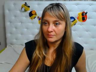 SuzyLike - Web cam xXx with a XXx young lady 