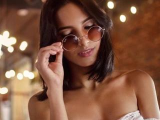 ScarletCoquine - Chat sex with a standard body Hot chick 