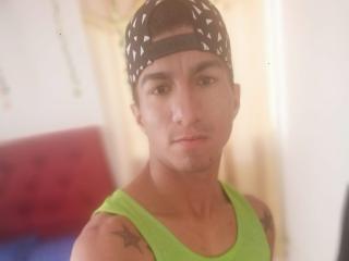 ZeusKing - Live sexe cam - 7055654