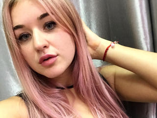 LottieL - Chat nude with this standard body Sex girl 