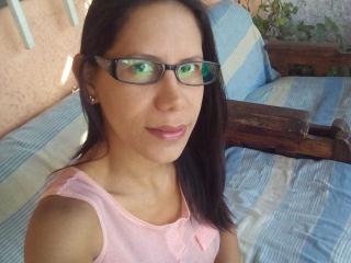 TaylorSinner - online chat hot with this latin Attractive woman 