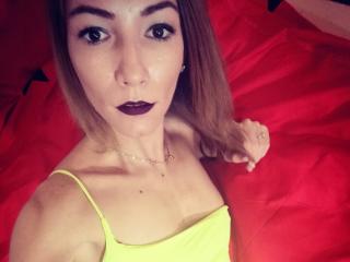 StacyXSin - online chat xXx with this Hot teen 18+ with tiny titties 