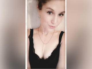 AnnaxBlack - chat online hard with this White Porn 18+ teen woman 