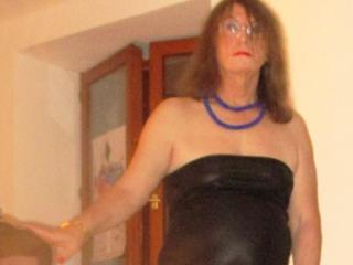 Liane69 - Chat x with a Trans with small breasts 