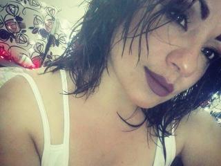 BellaXDonna69 - Live exciting with this Hard girl with standard titties 