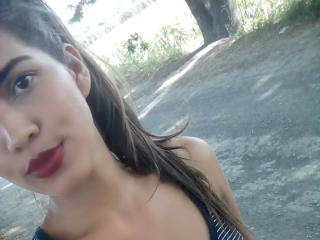 CamilaSanz - Chat live hard with this latin Porn babe 
