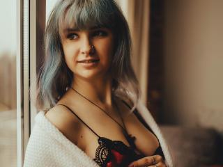 EmmaMilk - Webcam live sex with a fair hair Sexy young and sexy lady 