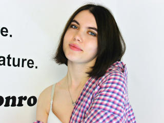GelinaCarp - chat online sexy with this Hard teen 18+ with average boobs 