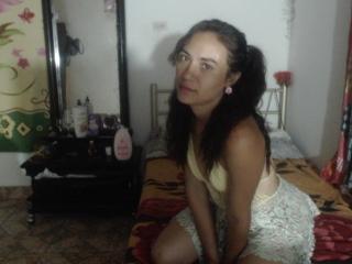 AdriHot - Show live nude with a latin Sex 18+ teen woman 
