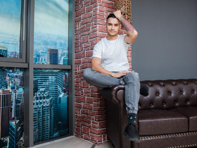 MattMalone - Sexe cam en vivo - 7139908