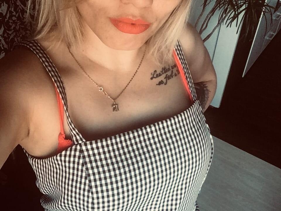 AlexiaOlove - Live sexy with this bubbielicious Nude teen 18+ 