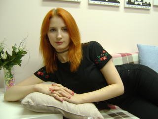 KattyFoxx - chat online hard with this European Nude girl 