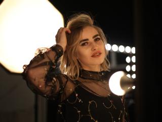 BlondeXBeauty - Live sex cam - 7156688