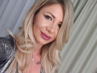 AppealingAnne - Live porn & sex cam - 7165616