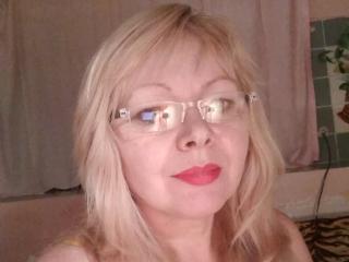 EvelynLoveShy - Live Sex Cam - 7182744