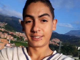 AlexanderBlake - Live sexe cam - 7187660