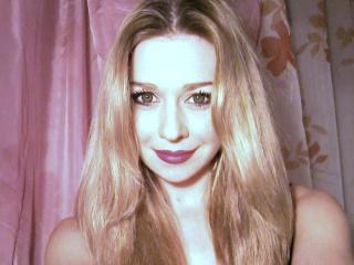 CrownErine - Live porn &amp; sex cam - 7562968