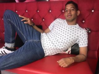 LeonardMillers - Live Sex Cam - 7566480