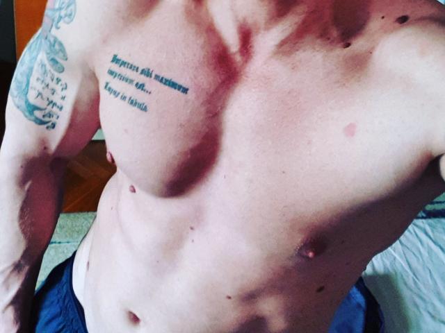 TonyLove69 - Sexe cam en vivo - 7587948