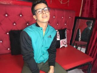 ClayMckensey - Live sexe cam - 7778296